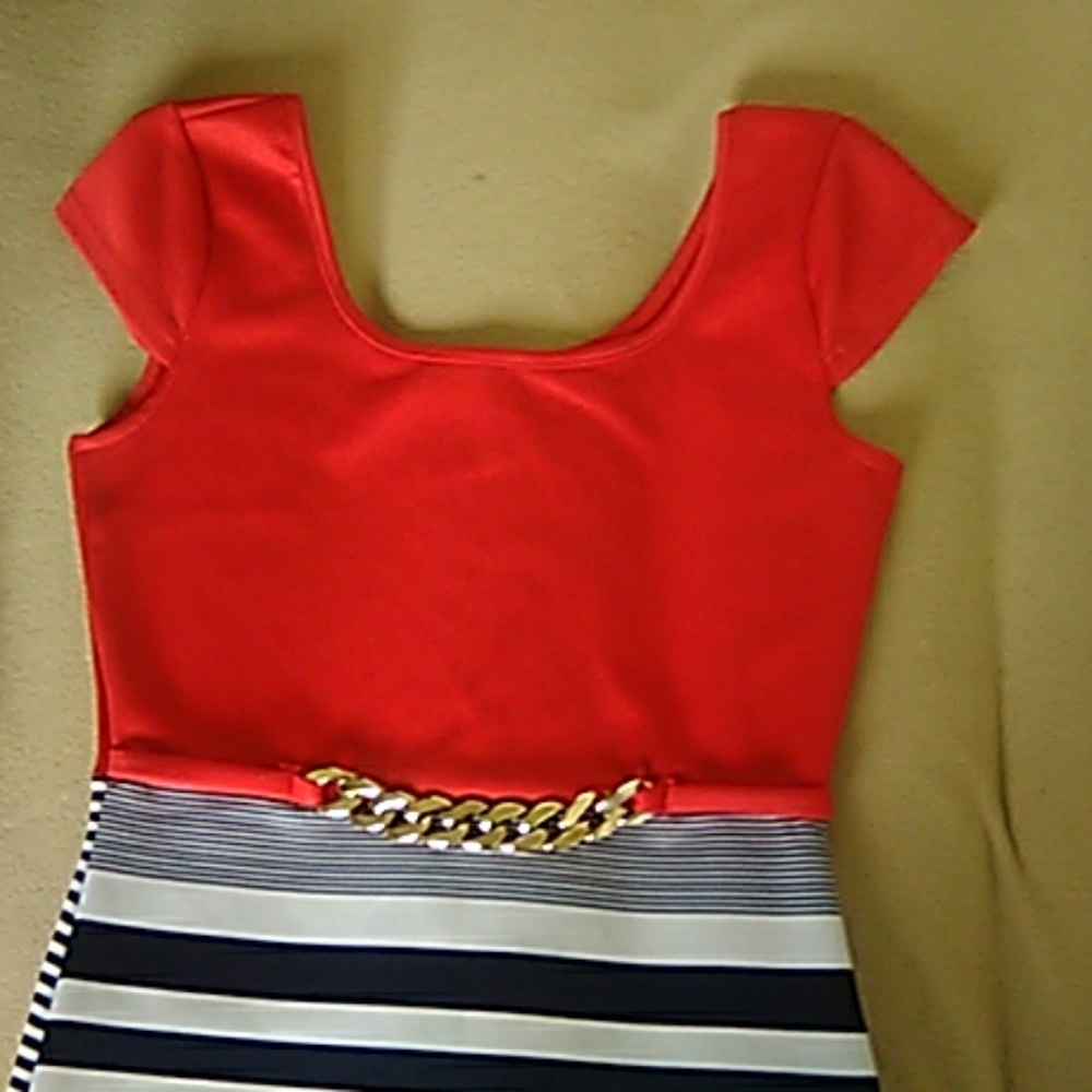 Dress - Picture 3 of 4